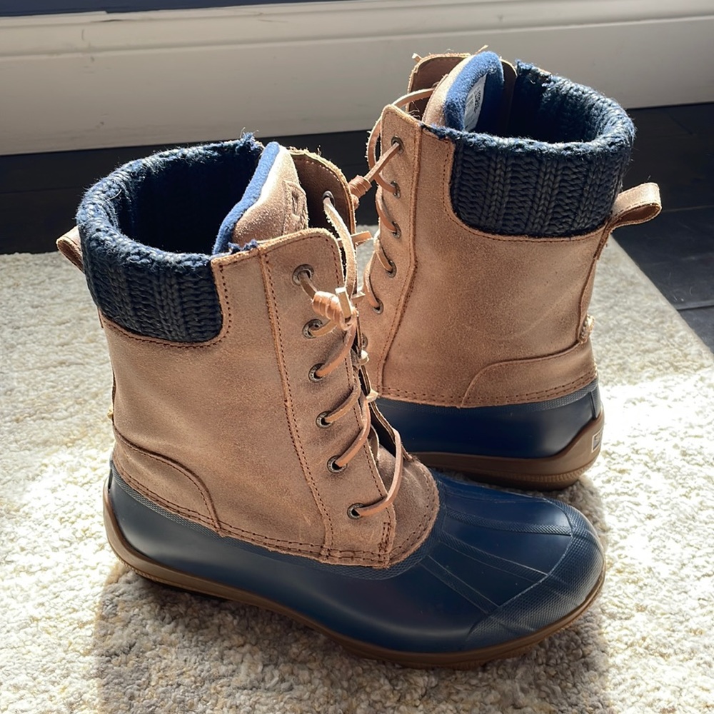 Sperry Tan and Navy Winter Boots